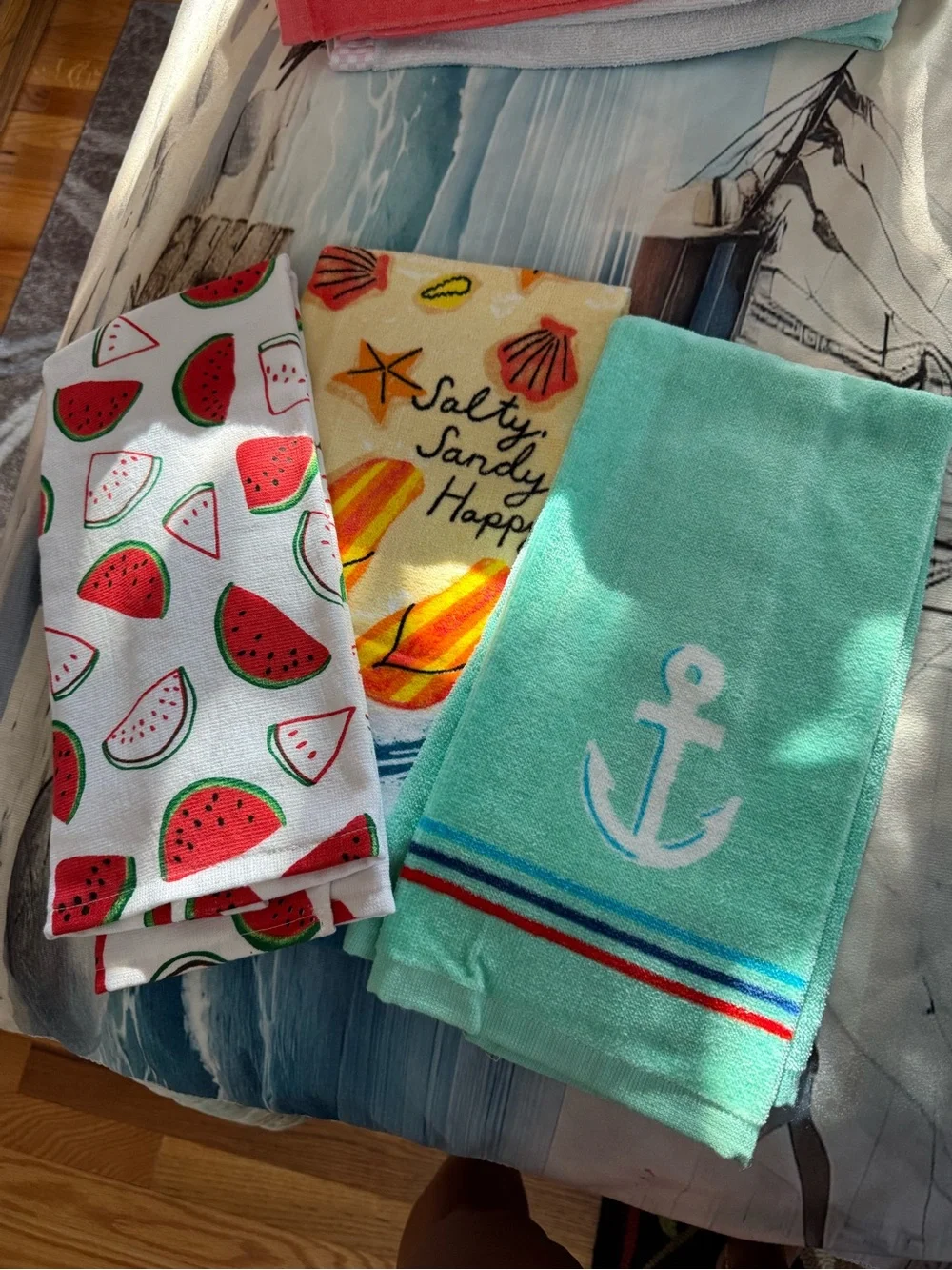 New Set of 4 Summer Hand Towels